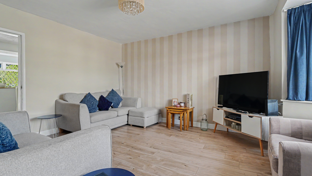 Property photo 2 of 19