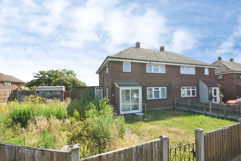 Property photo 3 of 13
