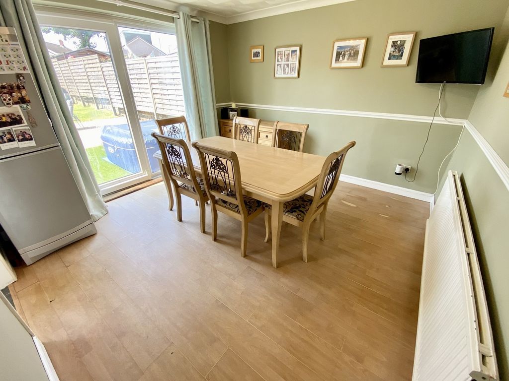 Property photo 3 of 18 Dining Room
