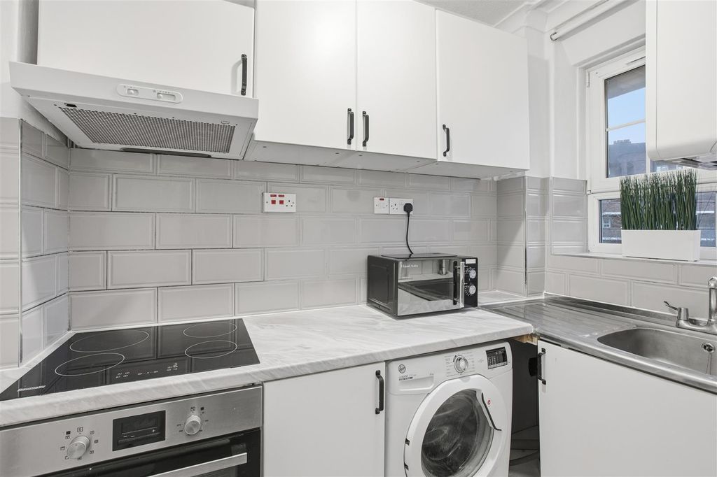 Property photo 3 of 8 8Y3A2322.Jpg