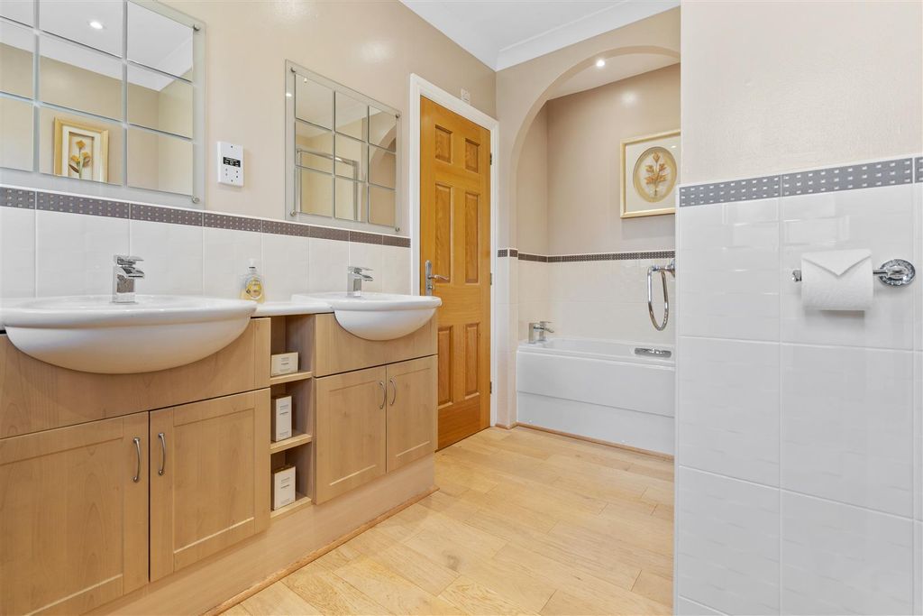 Additional image 27 of 5 bed detached house for saleSnowdrop Road, Hartlepool TS26