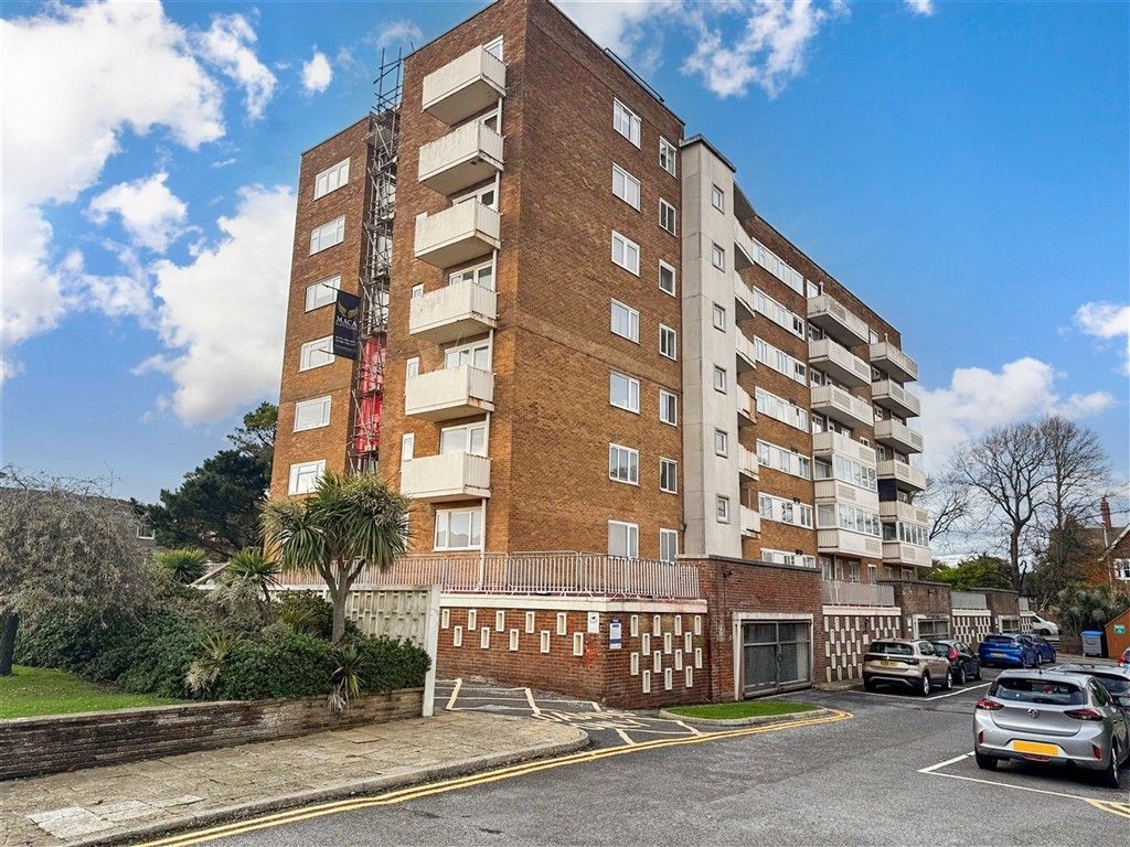 Property photo 1 of 10 Front 2