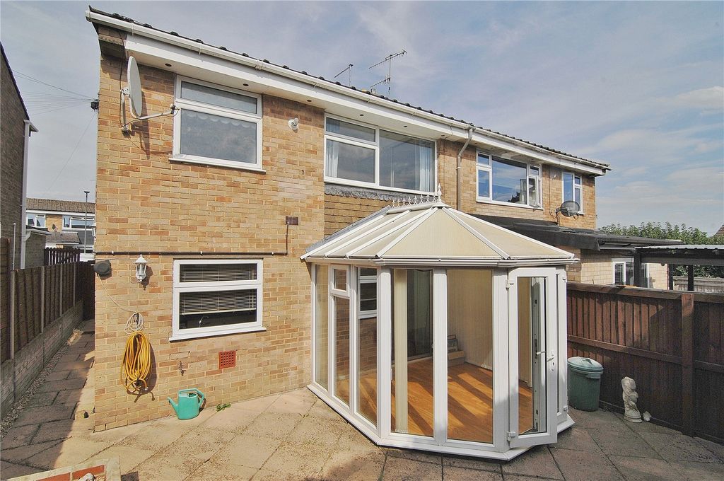 Property photo 2 of 14 Picture No. 12