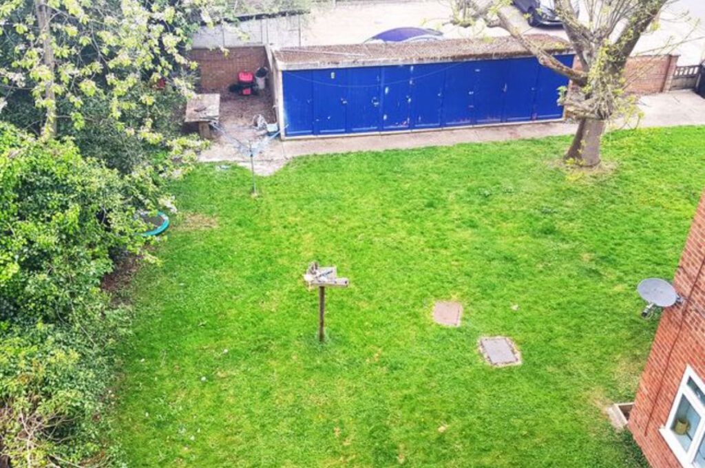 Property photo 3 of 14