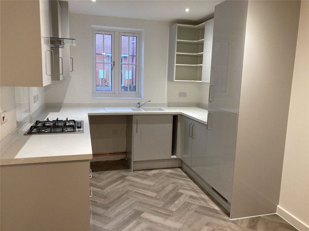 Property photo 2 of 9 Picture No. 10