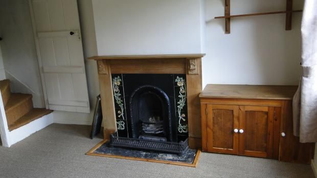 Property photo 2 of 9 Sitting Room.Jpg