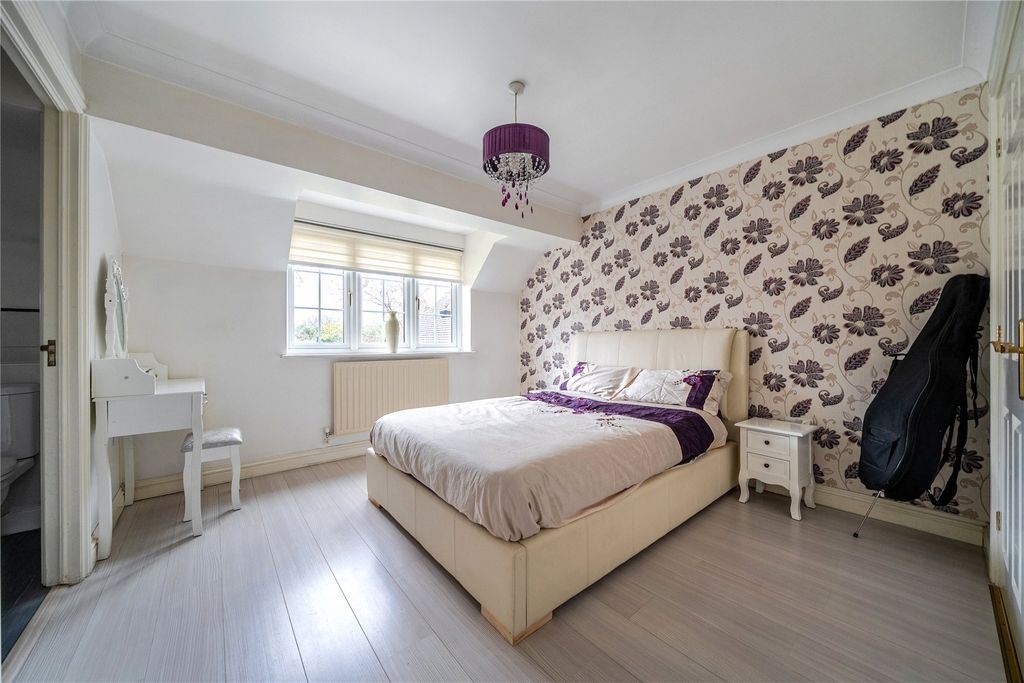 Additional image 62 of 6 bed country house for saleSandringham Drive, Dartford, Kent DA2