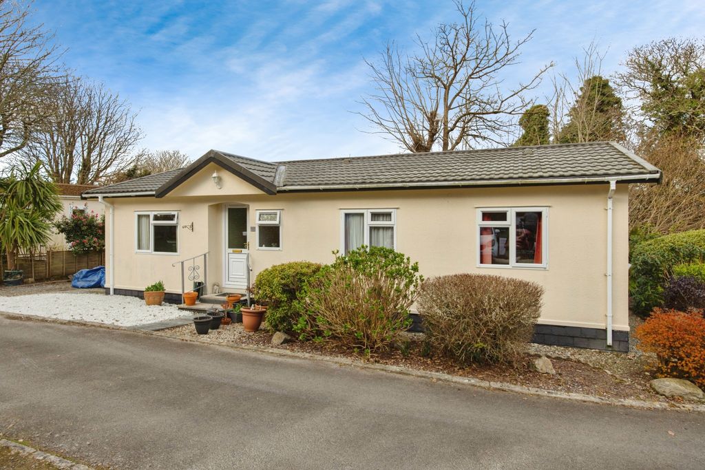 Property photo 1 of 17 Photography