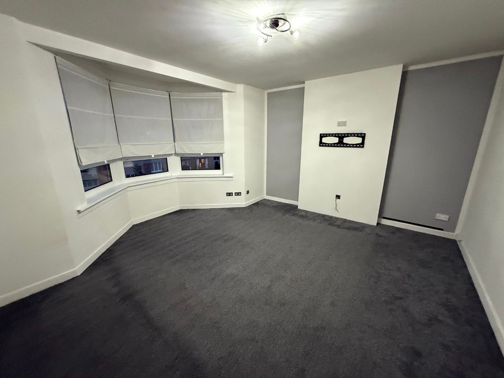 Property photo 2 of 10 Photo 2