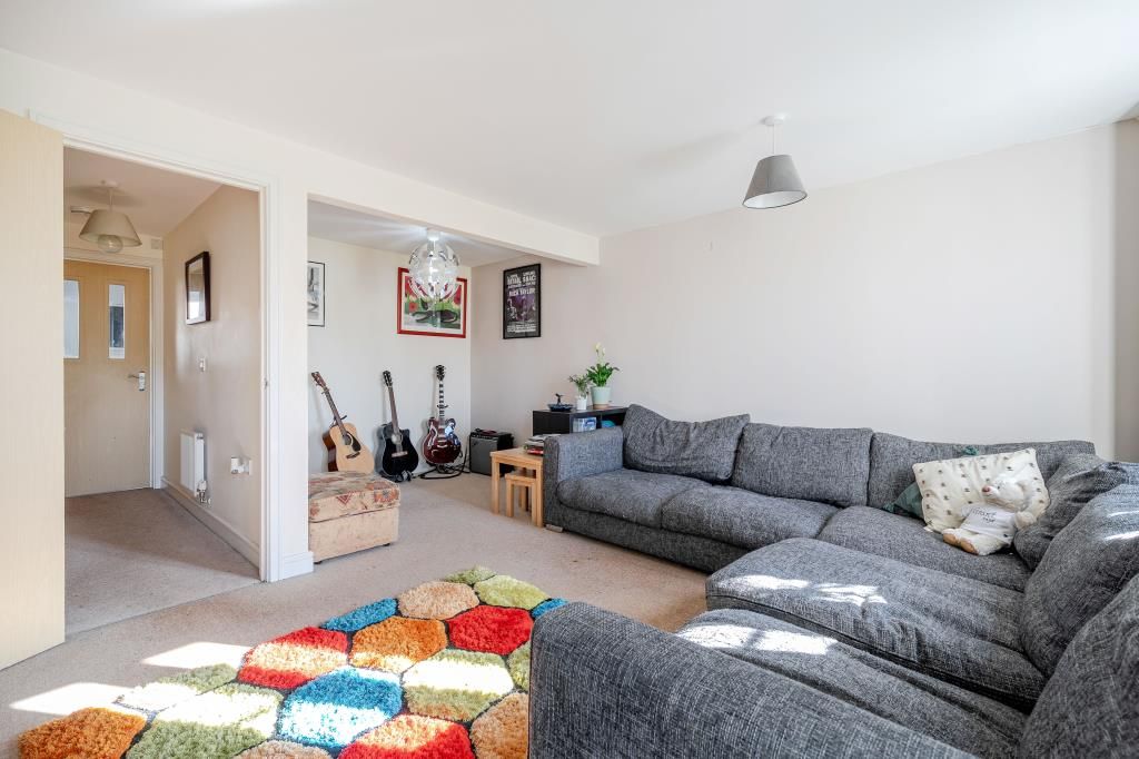 Property photo 2 of 23 Kitchen