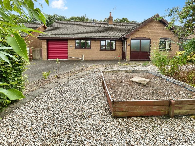 Property photo 1 of 16 3 Bedroom Detached Bungalow