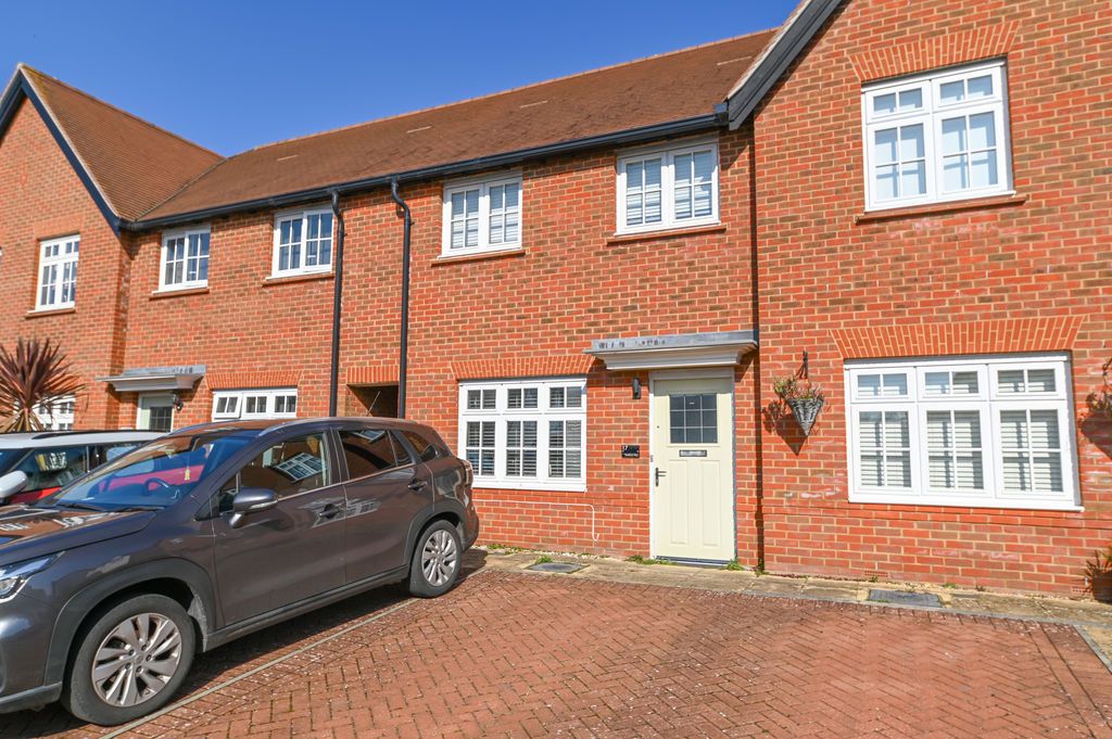 Property photo 1 of 12 Photo 13