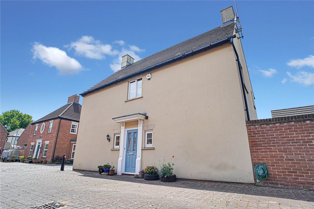 Property photo 2 of 17 Picture No. 02