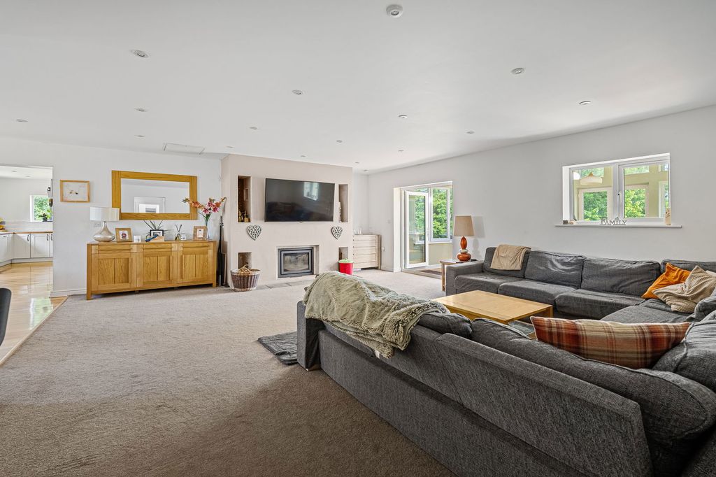 Additional image 4 of 4 bed bungalow for saleEast Taphouse, Liskeard PL14