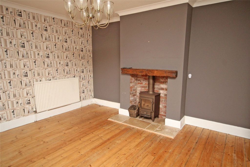 Property photo 3 of 19 Picture No. 03