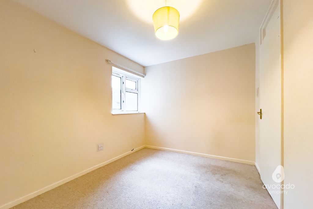 Property photo 3 of 8 3725619