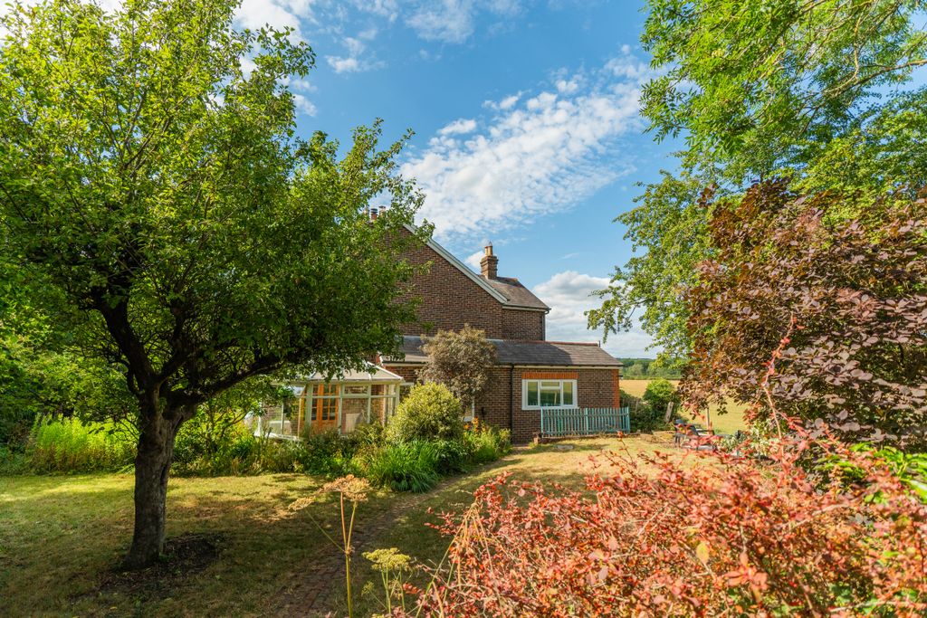 Property photo 1 of 15 Picture No. 14