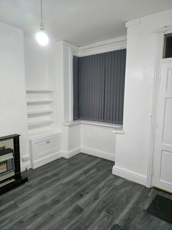 Property photo 2 of 19 Picture No. 12