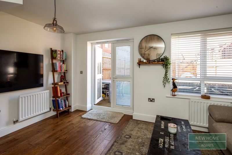 Property photo 3 of 17 Photo 5