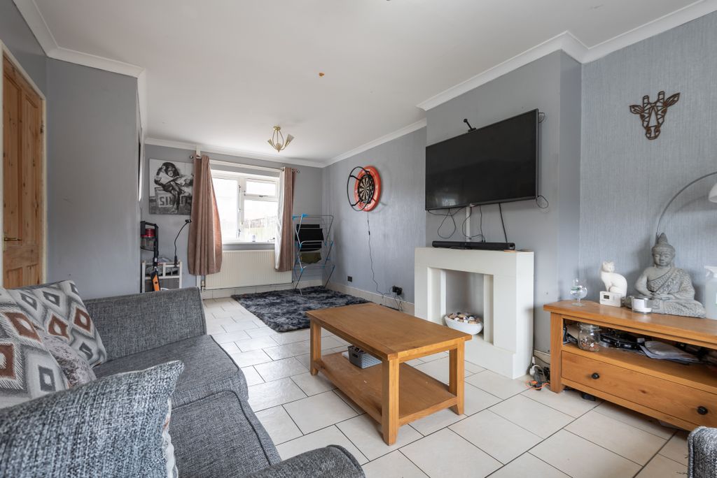 Property photo 2 of 26