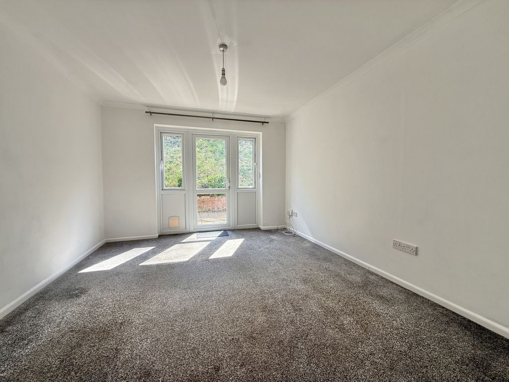 Property photo 2 of 13 Photo 5