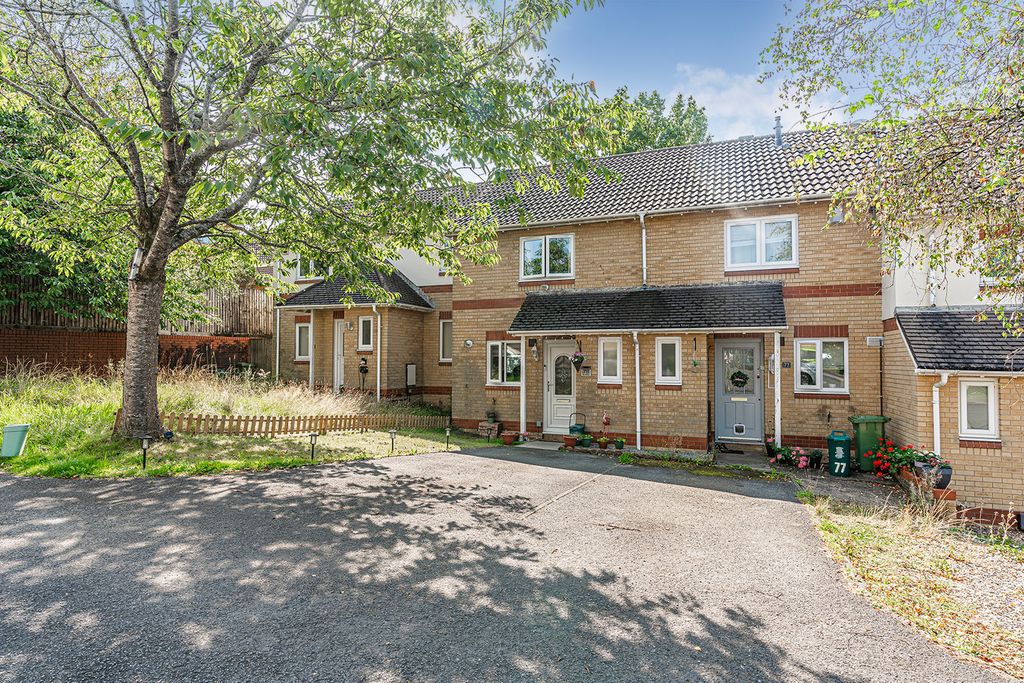 Property photo 2 of 21