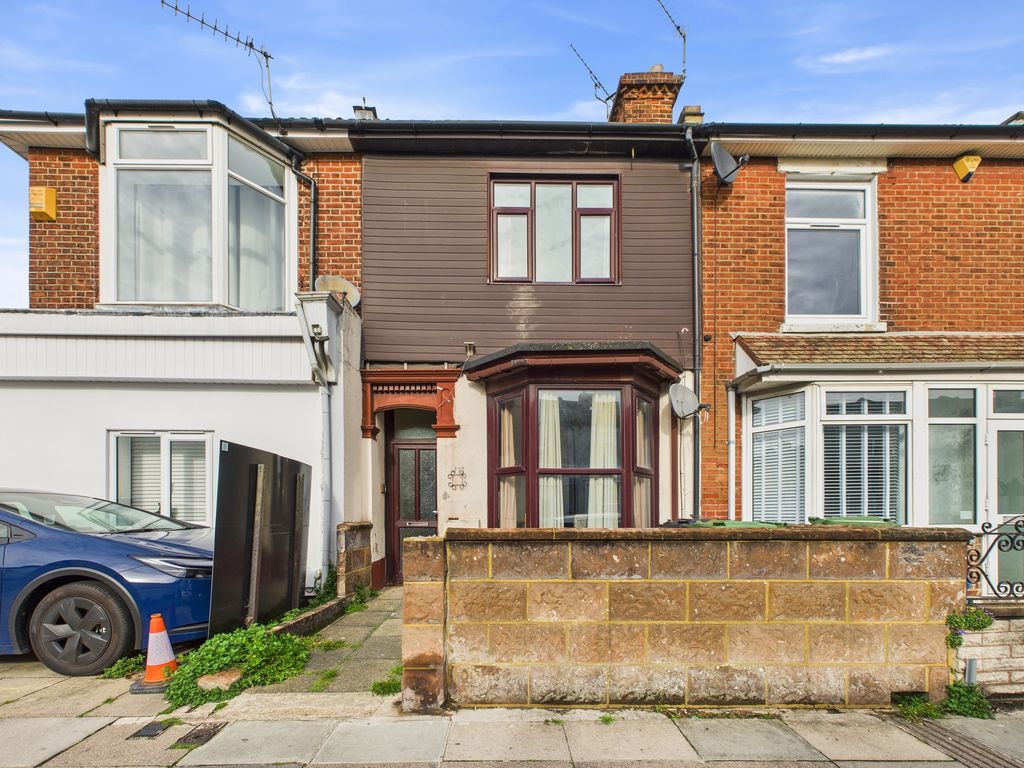 Property photo 2 of 11