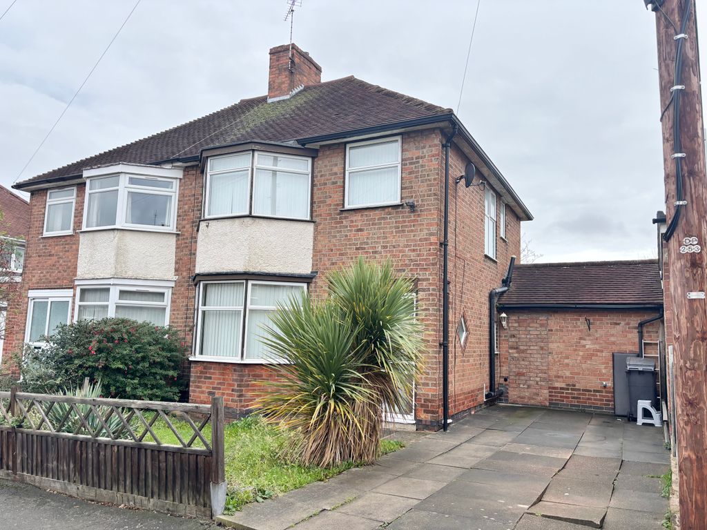 Property photo 1 of 9