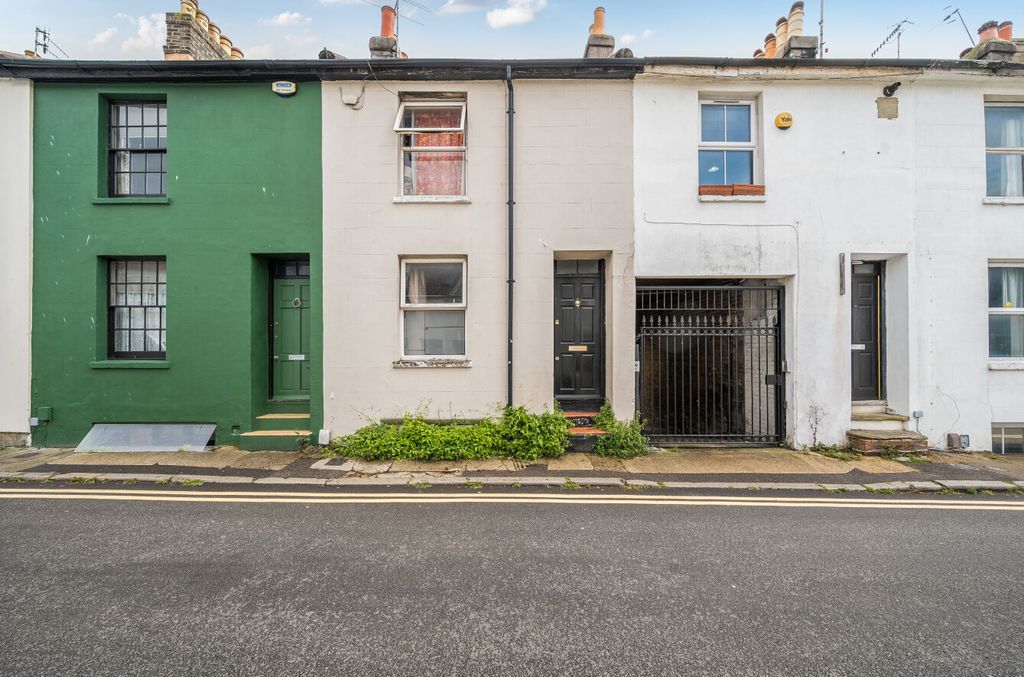 Property photo 1 of 18 1464858-21-6A0c69...