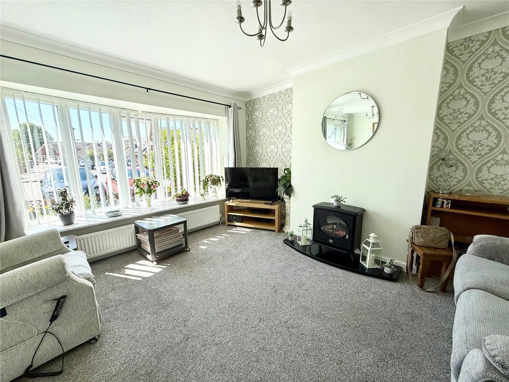 Property photo 3 of 21 Picture No. 16