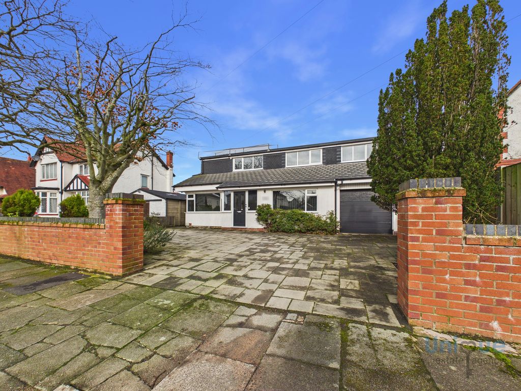 Property photo 2 of 28