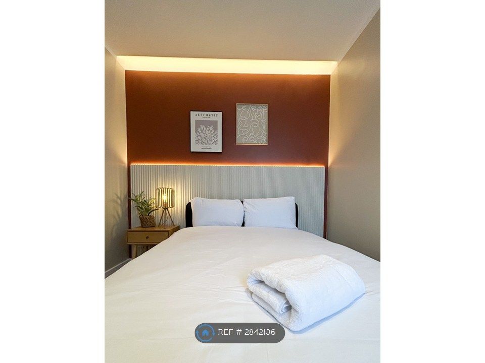 Property photo 3 of 35