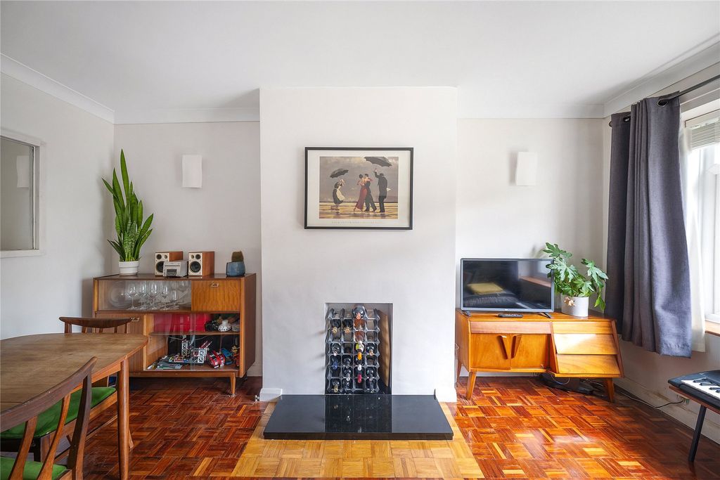 Property photo 3 of 10 Picture No. 04