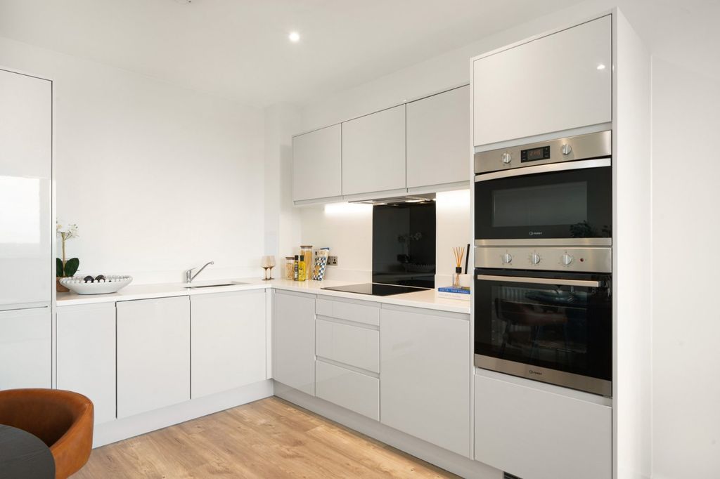 Property photo 2 of 8