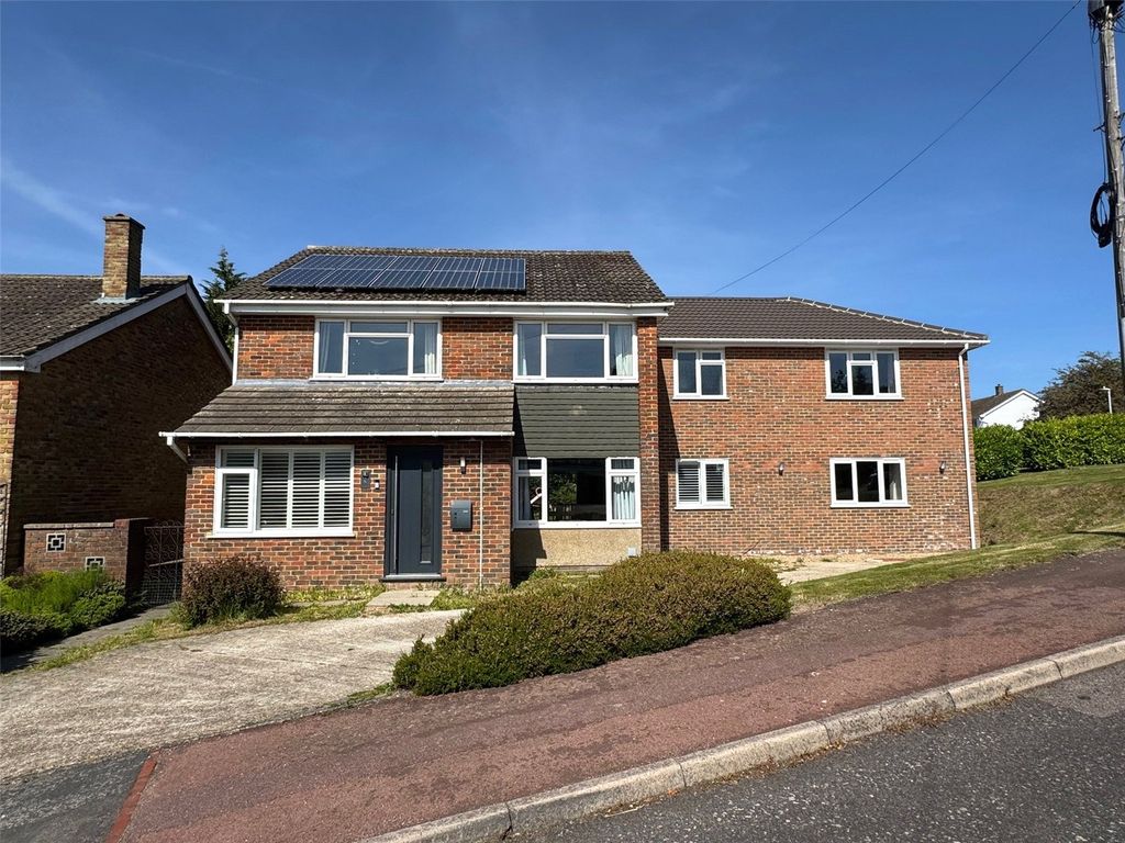 Property photo 2 of 21 Picture No. 27