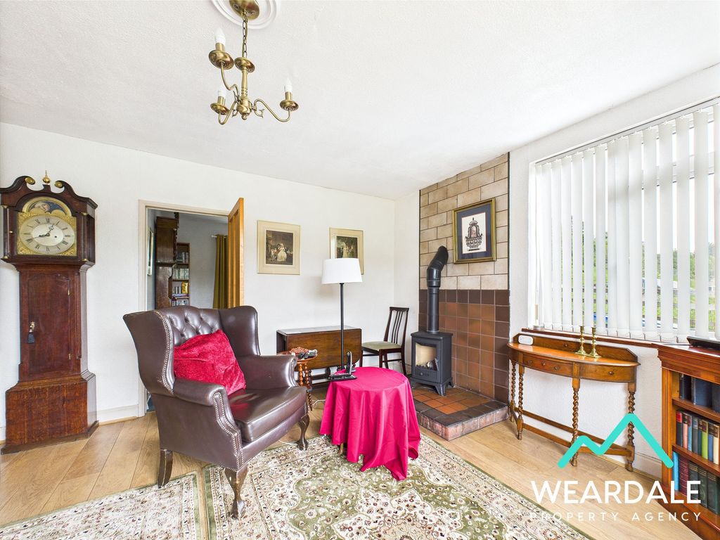 Property photo 3 of 33