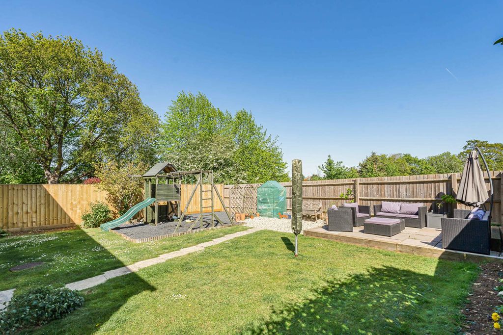 Property photo 1 of 19 Rear Garden