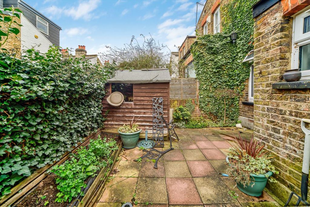 Property photo 3 of 5