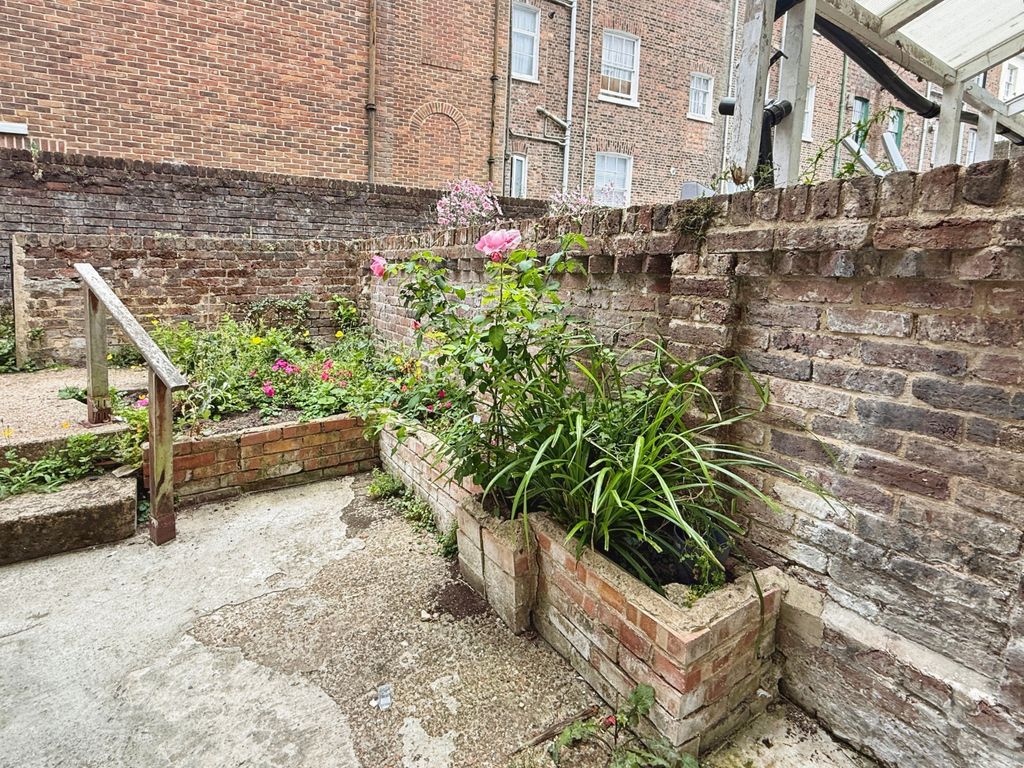 Property photo 3 of 9 608592Fe-Img_7278