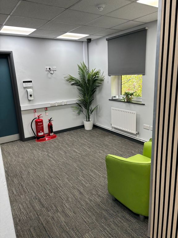 Property photo 2 of 6