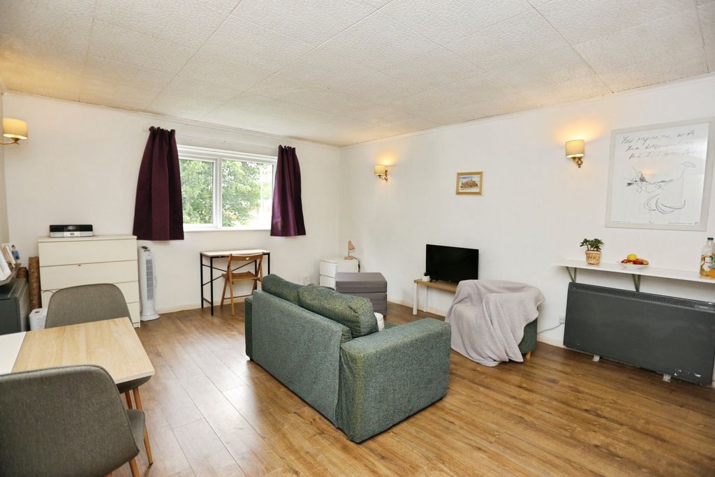 Property photo 3 of 11 Picture No. 07