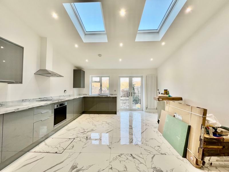 Property photo 3 of 17 Photo 5