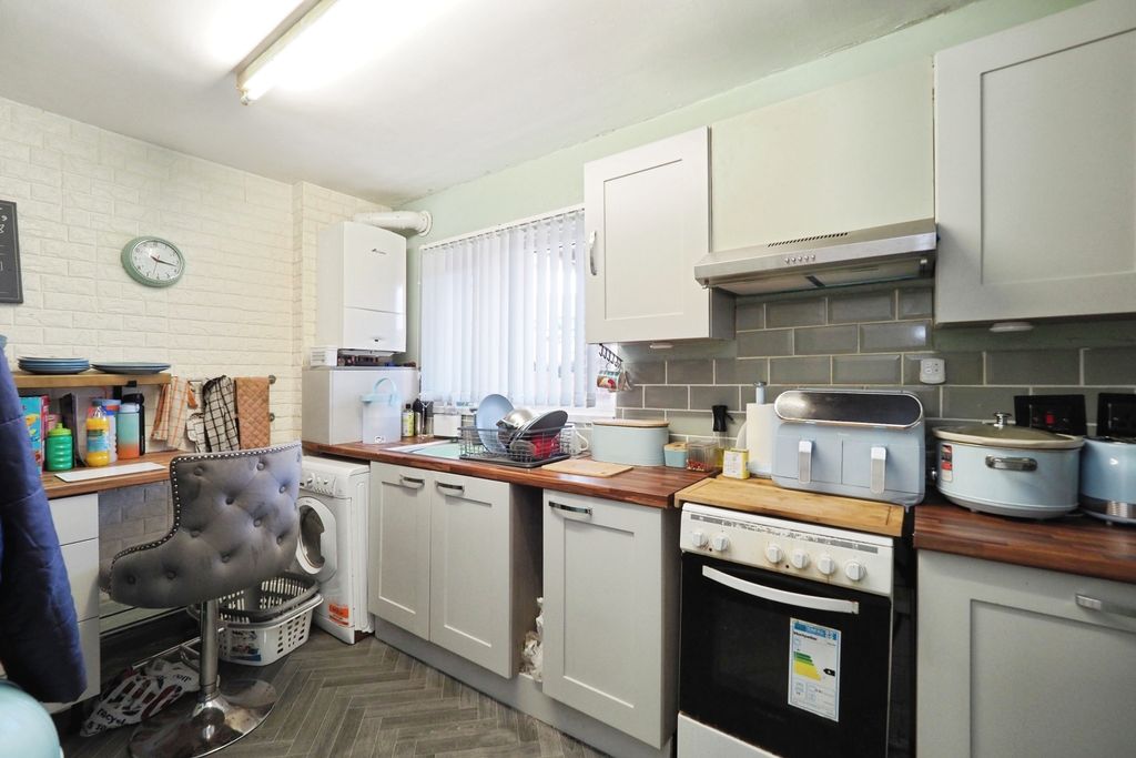 Property photo 3 of 19 Img_3960