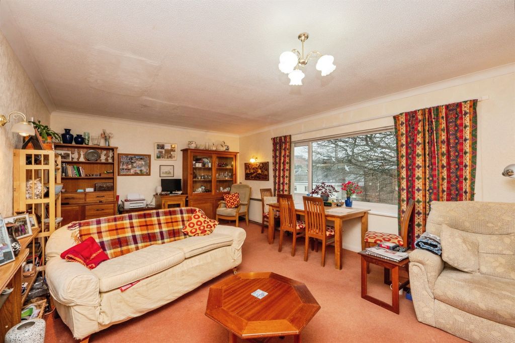 Property photo 2 of 13