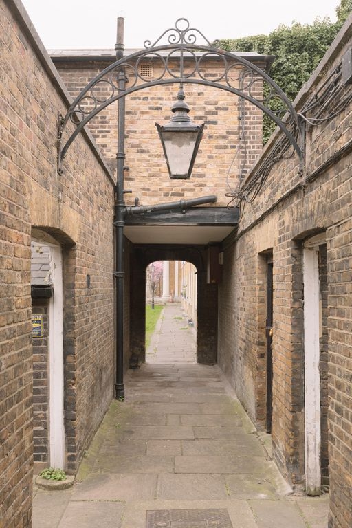 Property photo 2 of 26