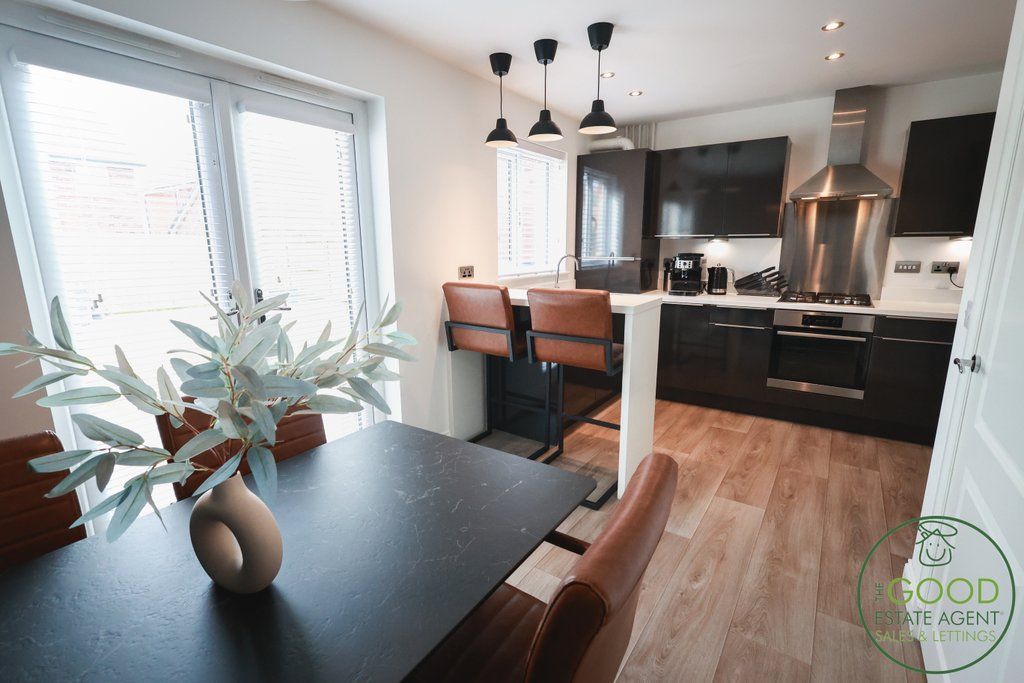 Property photo 3 of 22