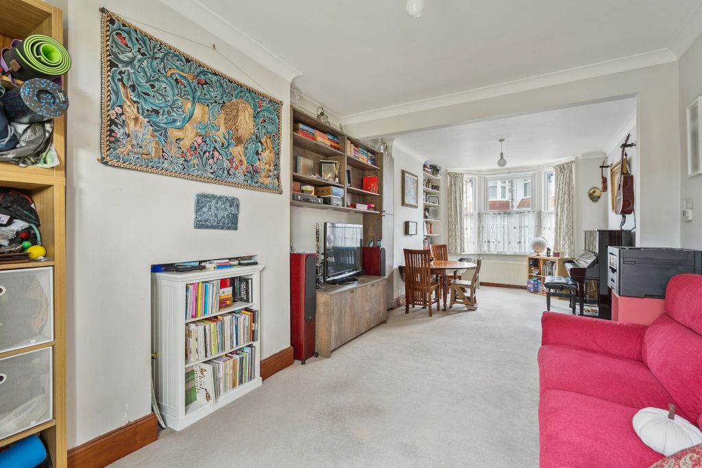 Property photo 3 of 12