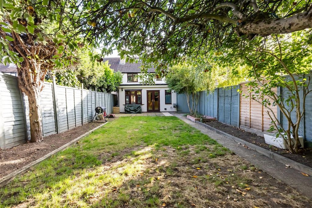 Property photo 2 of 25 Eb9A7299-Hdr.Jpg