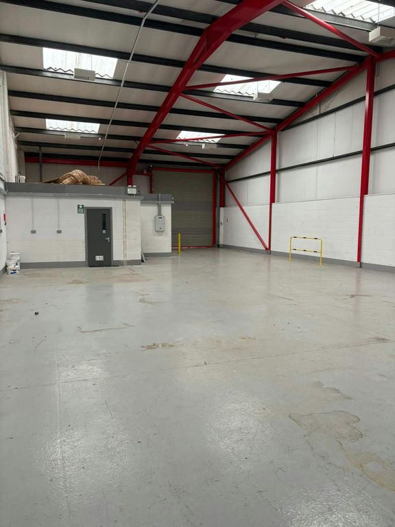 Property photo 3 of 8 Fb_Img_1763142524864.Jpg