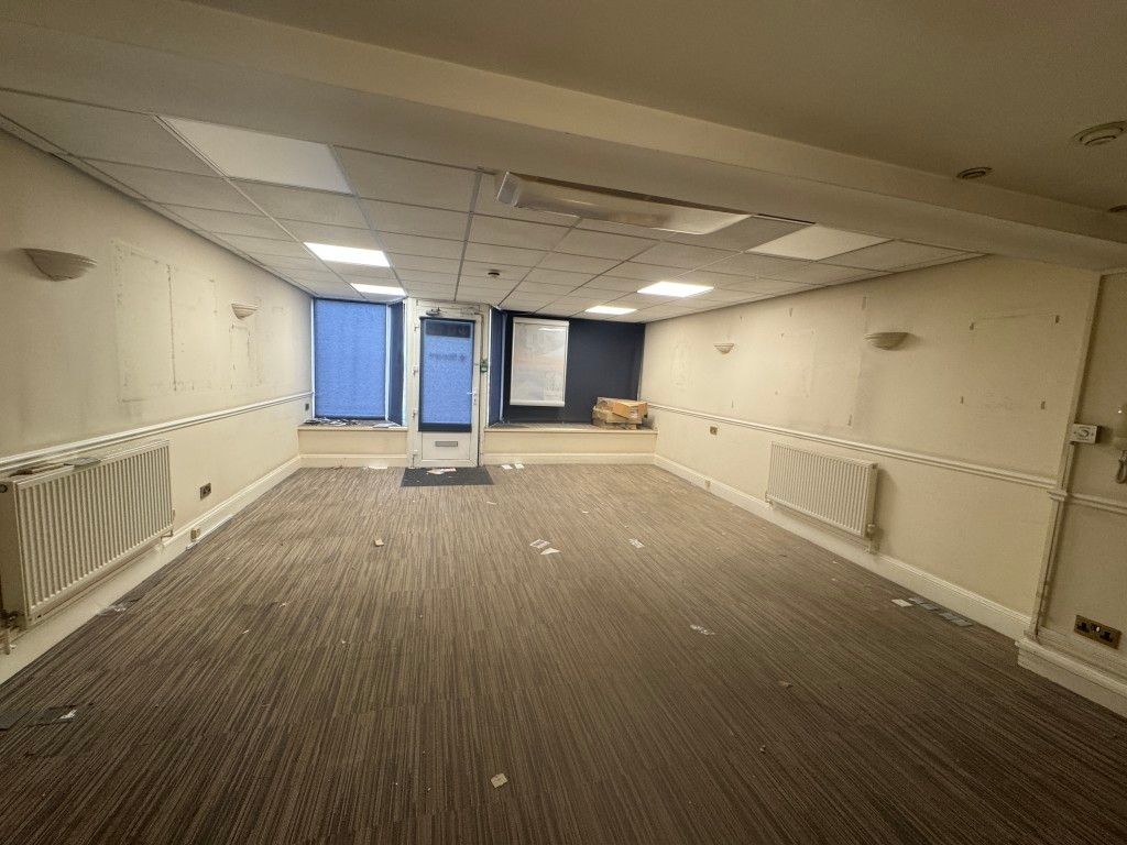 Property photo 2 of 8 Ground Floor Room One
